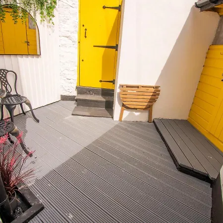 North Bay With Internet, Smart Tv's And Patio Area Διαμέρισμα *