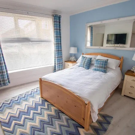 North Bay With Internet, Smart Tv's And Patio Area